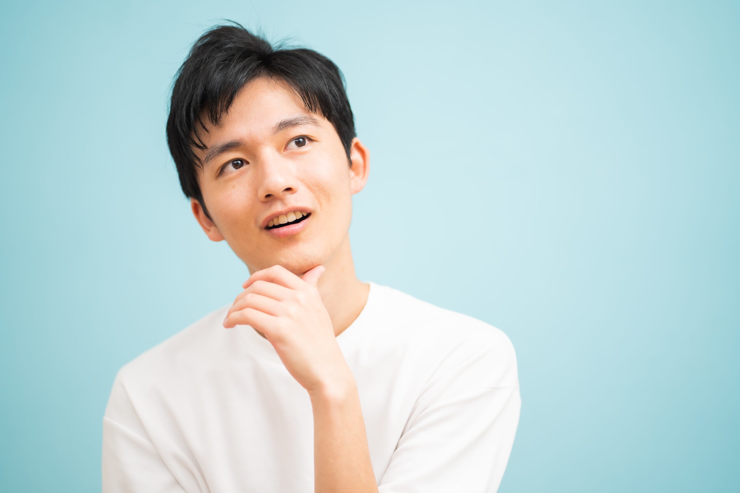 自分に合った治療が見つかり嬉しそうな男性